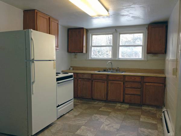 13 Monroe - Kitchen